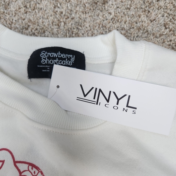 Strawberry Shortcake Berry Sweet Ribbon Bow Strawberry Wagon Sweatshirt NWT - Picture 10 of 14